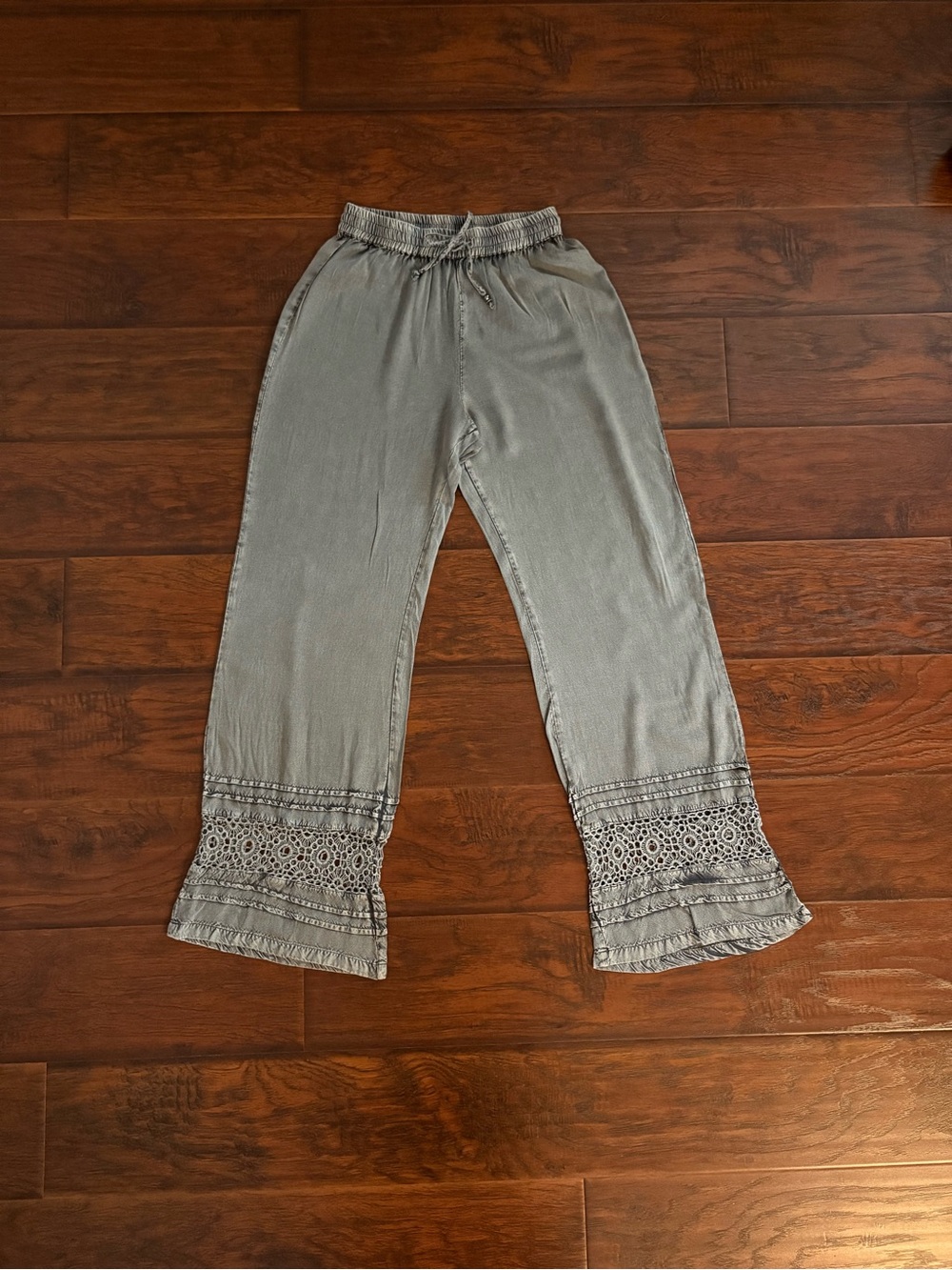 Solitaire - Light gray Crochet Trim Wide-Leg Pants